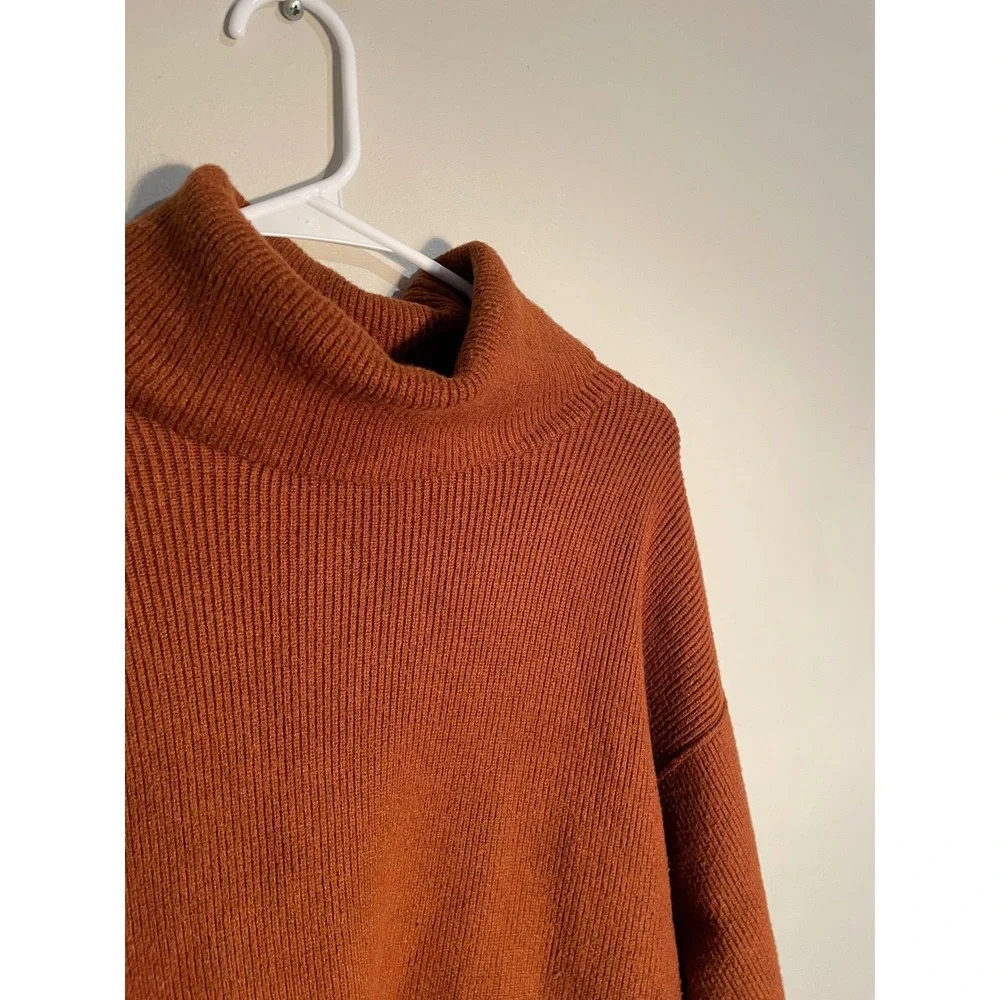 Free People Softly Structured Rib Knit‎ Cowl Neck Oversized Sweater Size XS